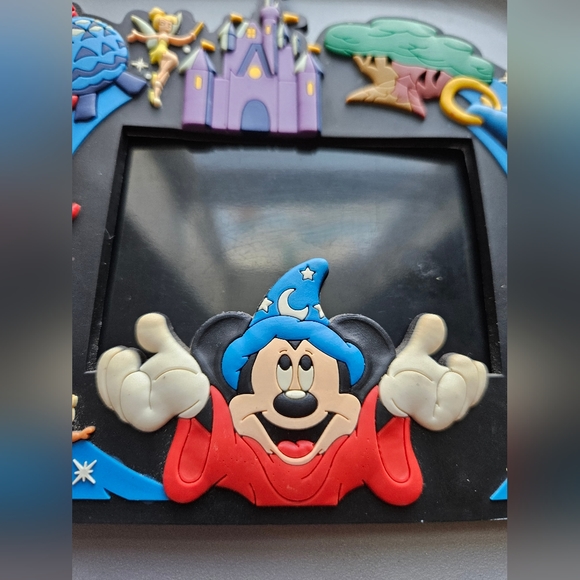 Walt Disney World Vintage Magic Kingdom Epcot Mickey Wizard Picture Frame Magnet - Picture 4 of 9